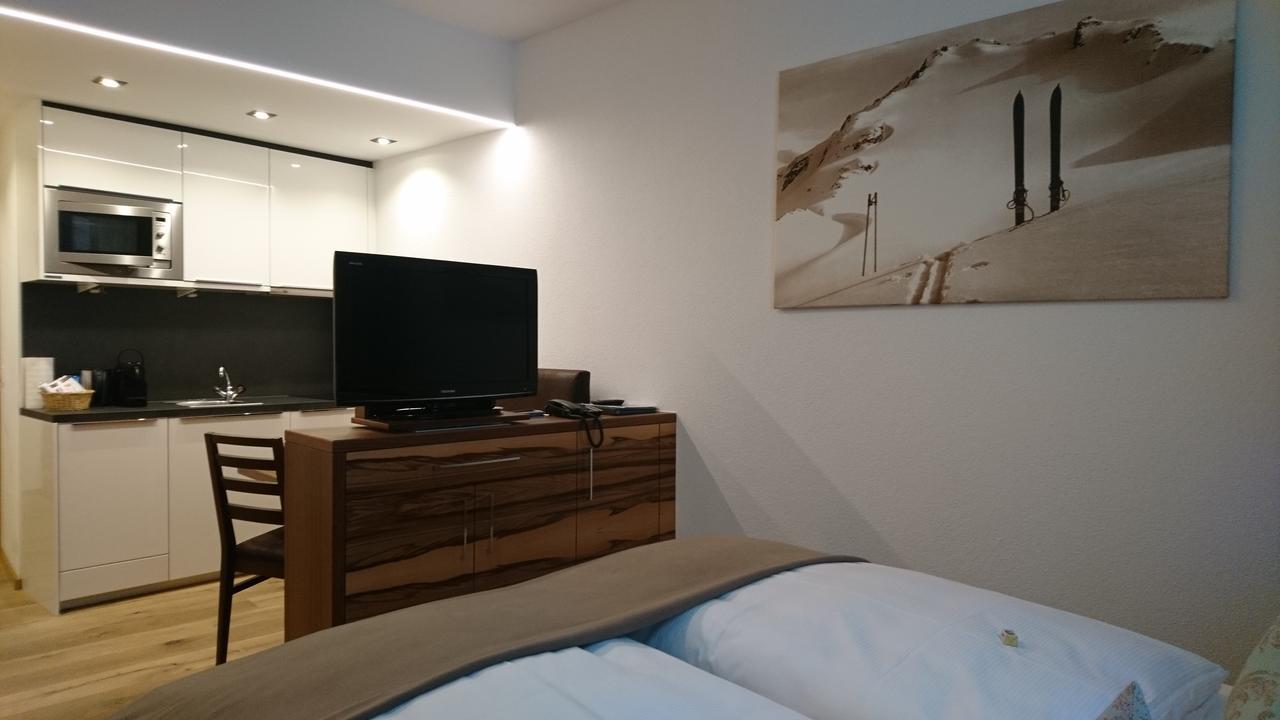 Alpinlounge Raetia Appartements Ischgl Exterior foto