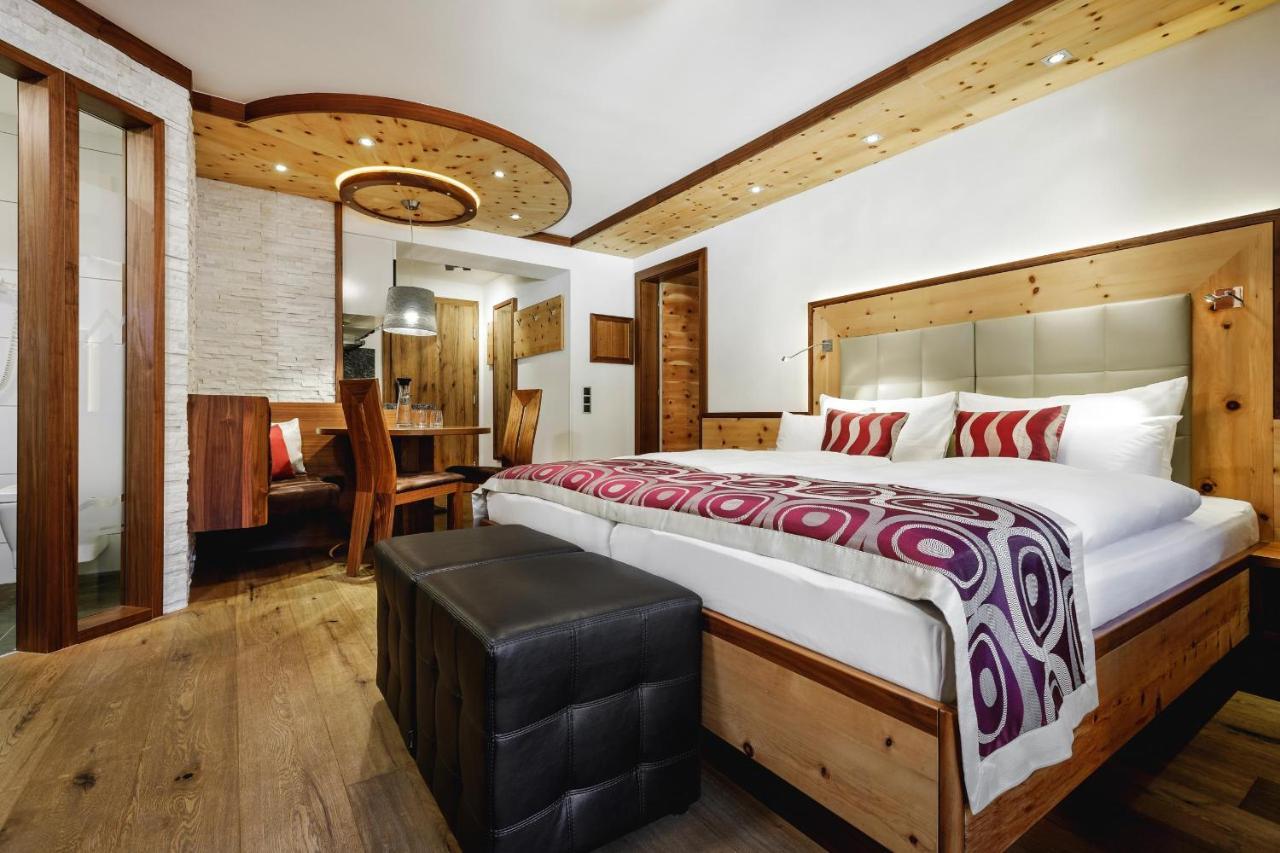 Alpinlounge Raetia Appartements Ischgl Exterior foto